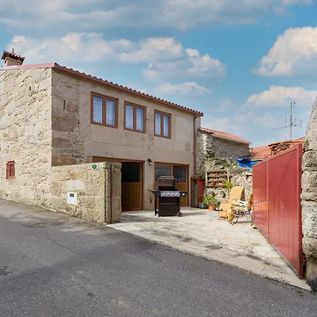 Cantinho Do Lucio בית נופש Melgaço