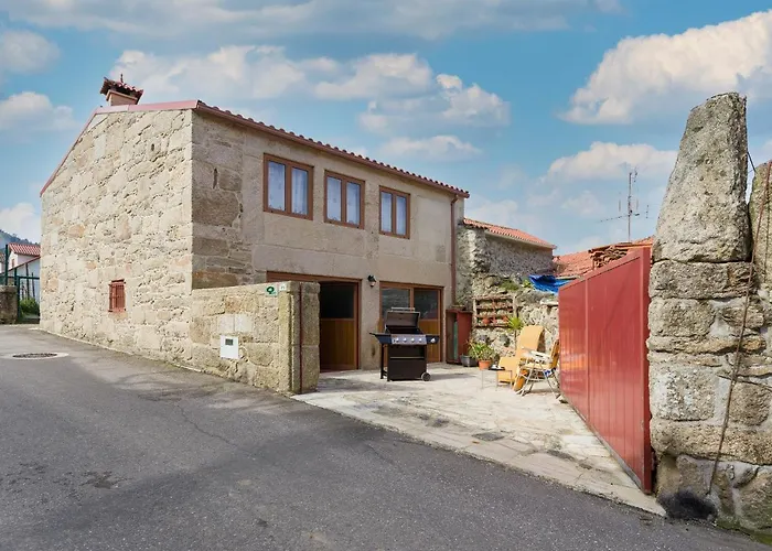 Cantinho Do Lucio Holiday home Melgaco